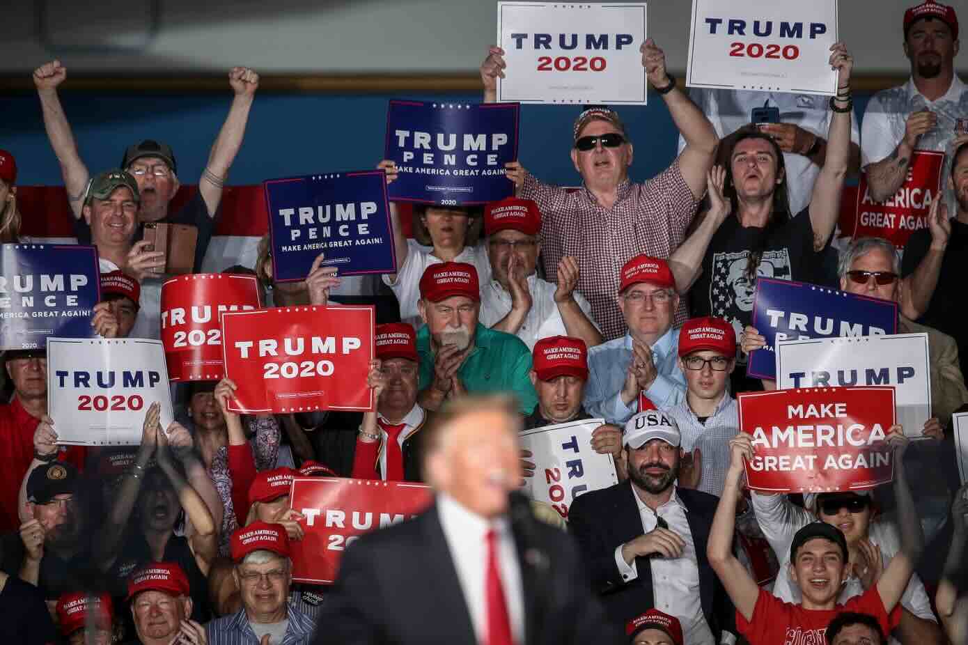Gettr, the pro-Trump social network, is already a mess