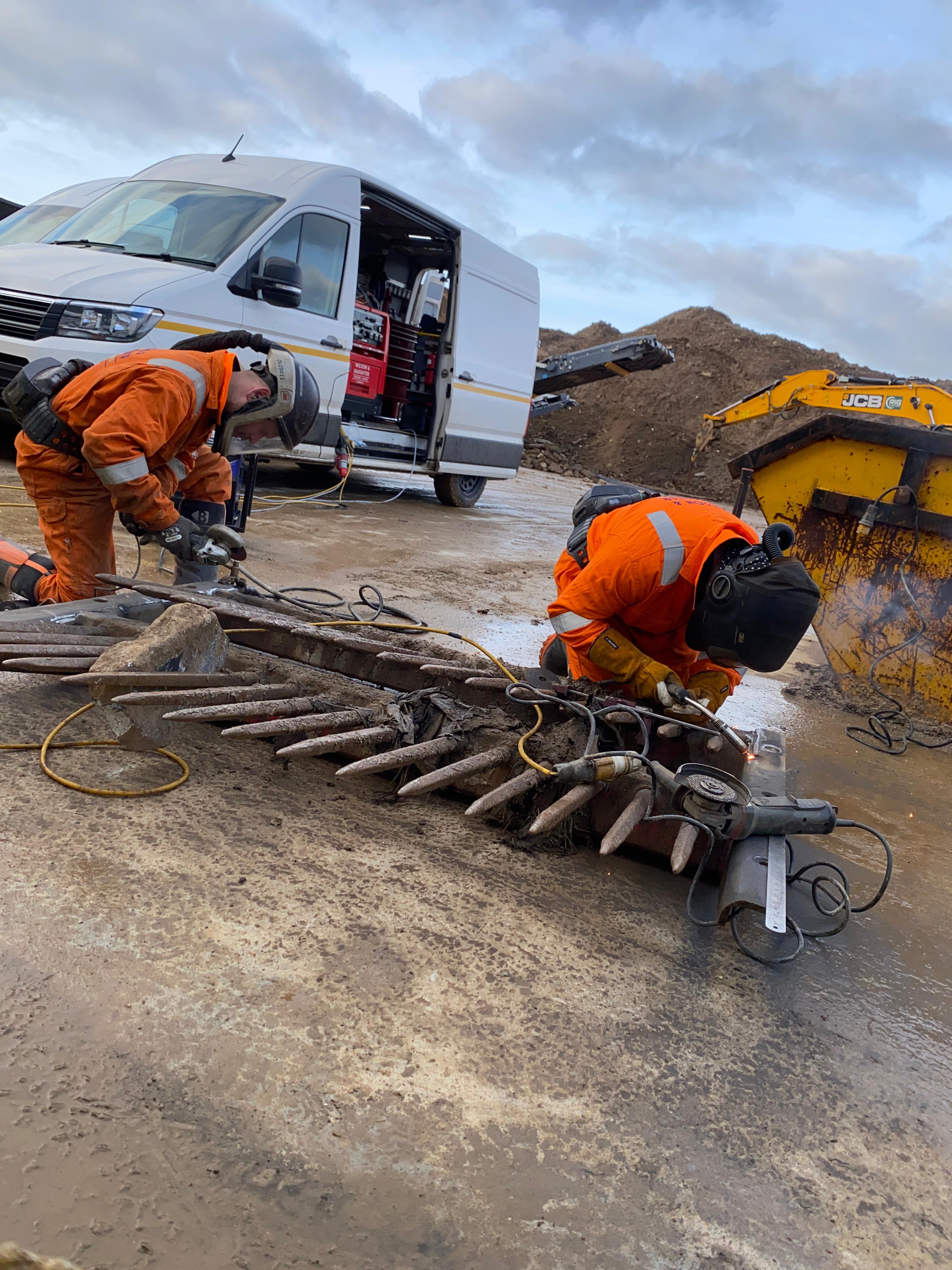 Crusher and screener Maintenance