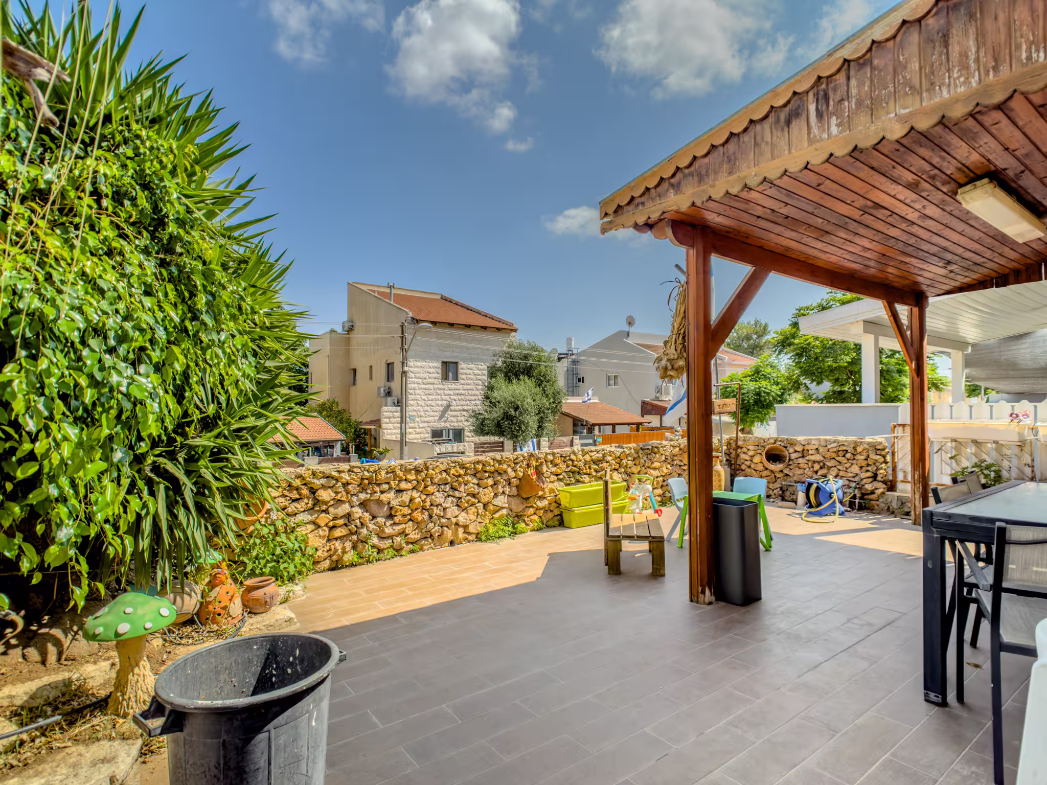 האצ"ל 17, אריאל