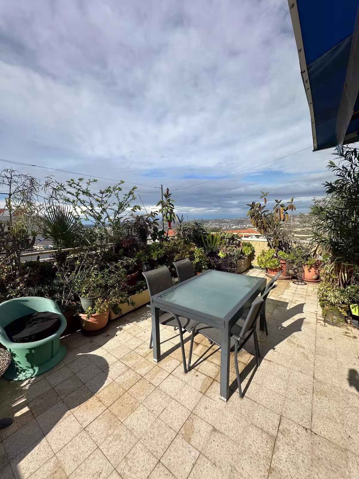 דרך הציונות 36, אריאל