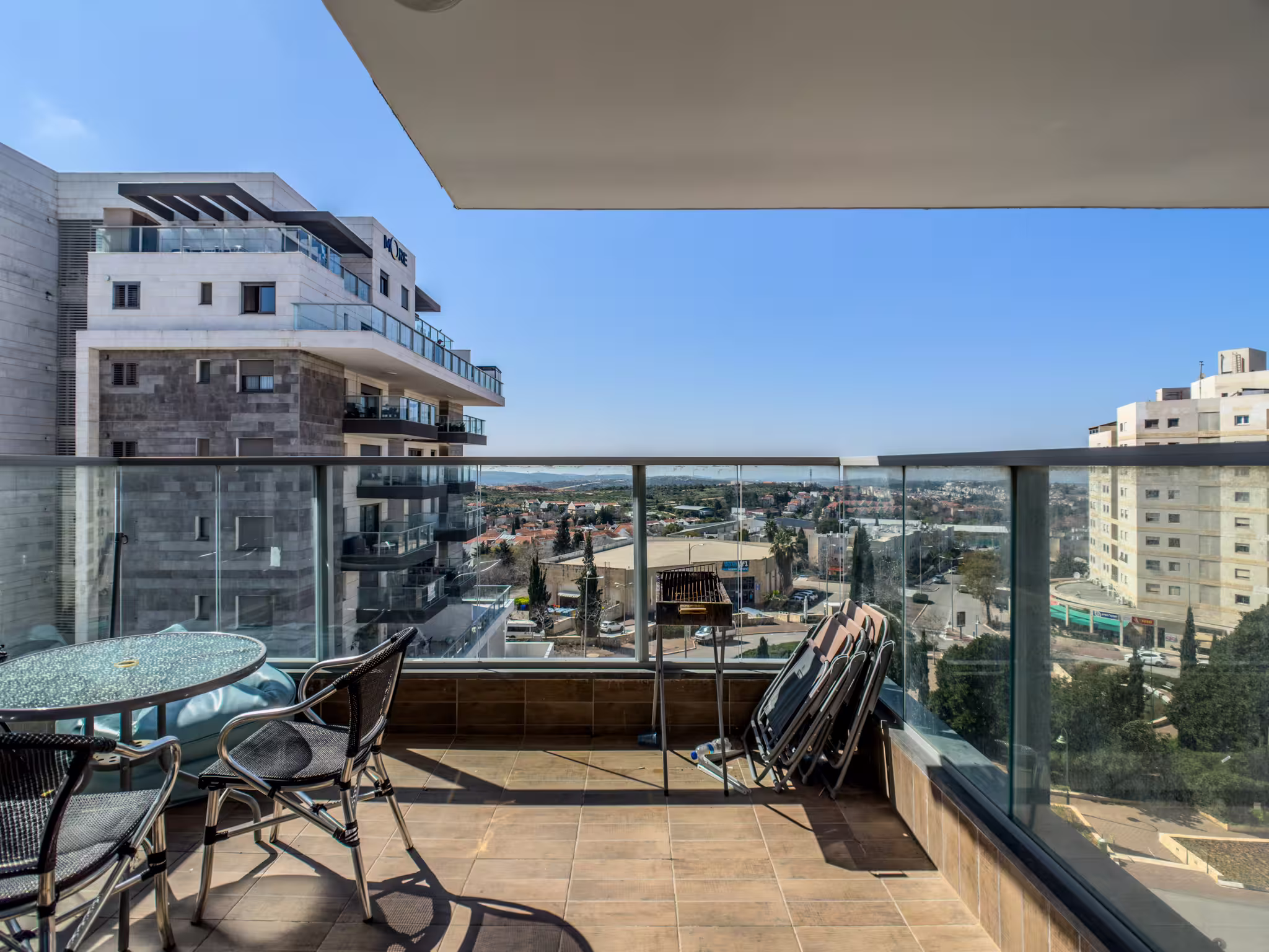 רמת הגולן 4, אריאל