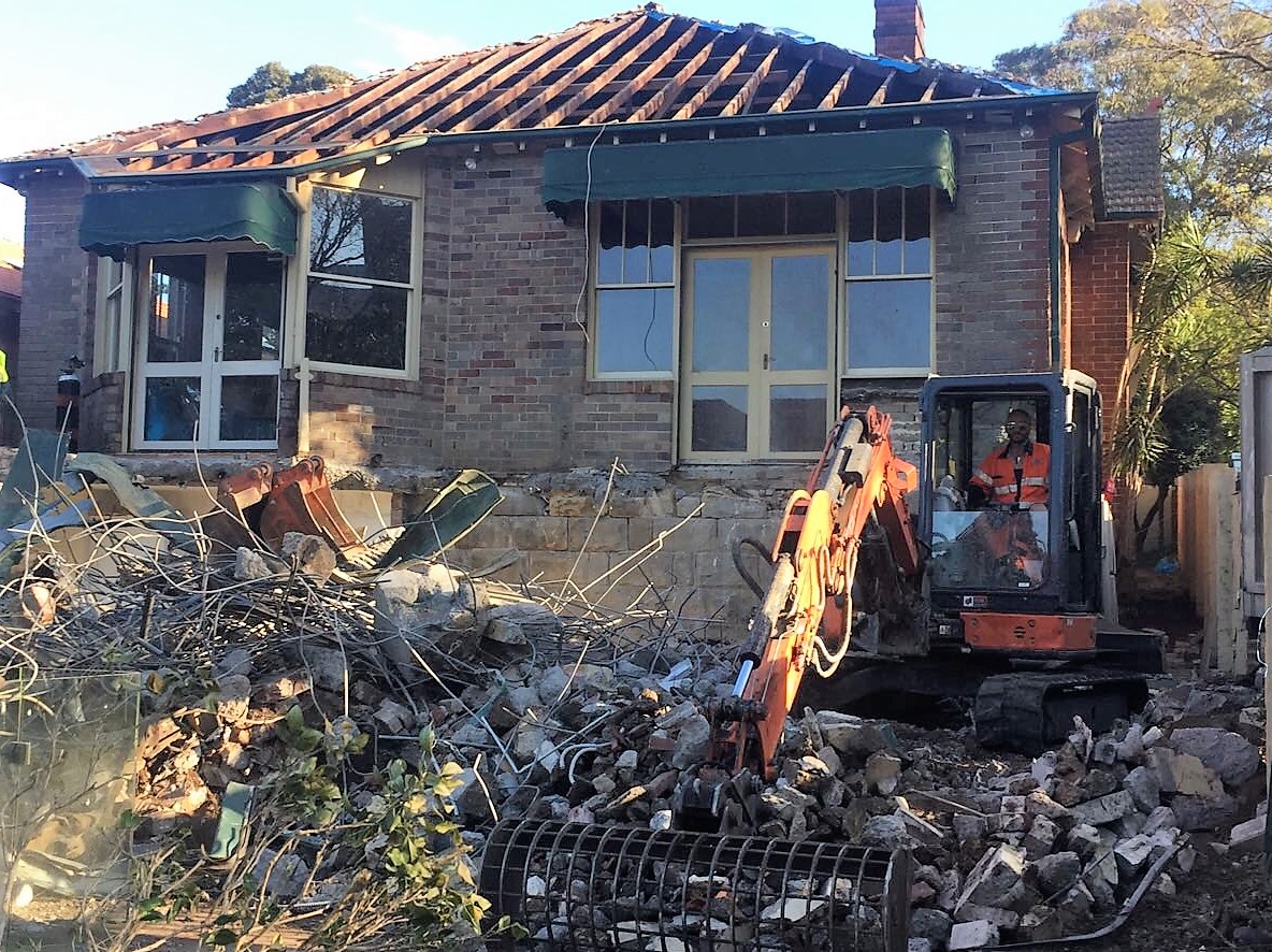 Waverton renovation – original brick house at the start of works