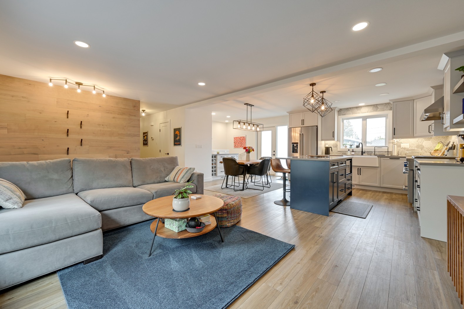 The Heart of the Home: Cozy and Inviting Kitchen Renovation Ideas
