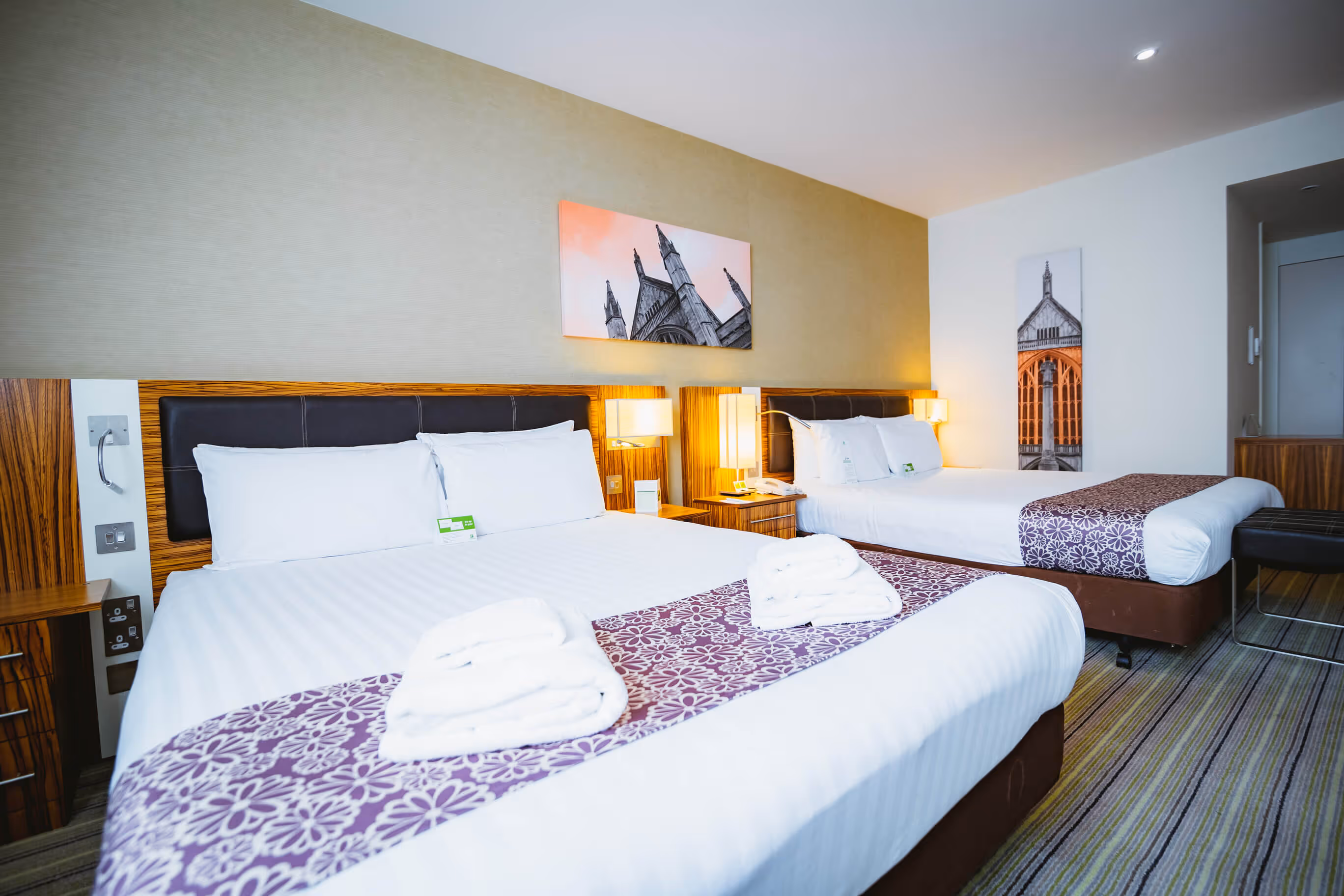 Holiday Inn Winchester | MotherOfGrom