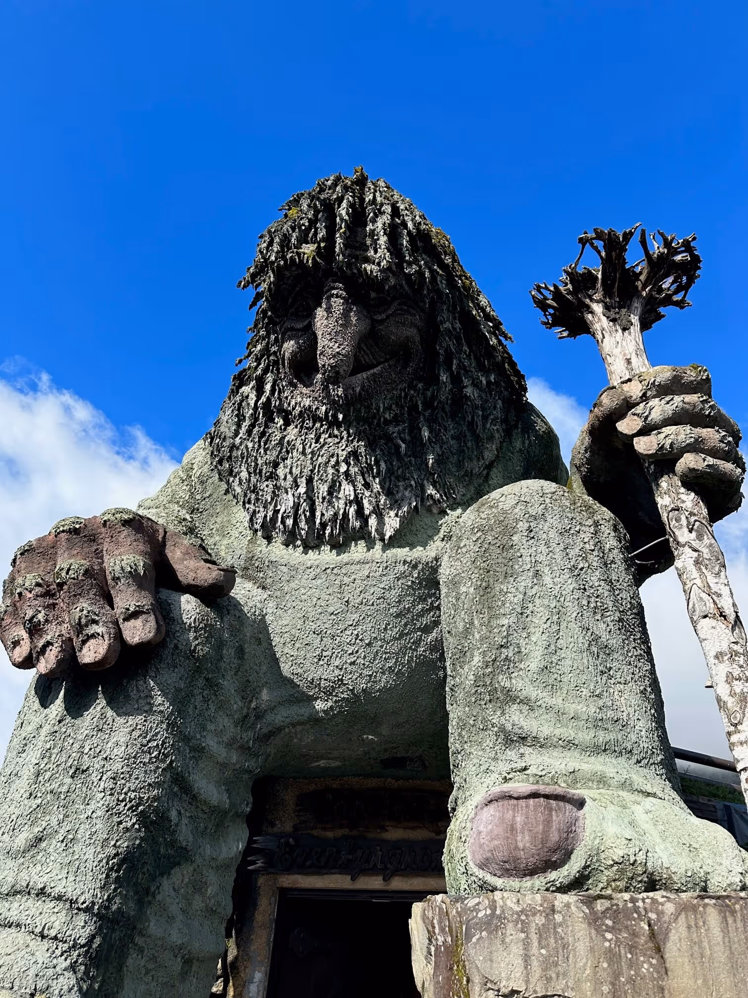 Hunderfossen Accommodation | Mother Of Grom