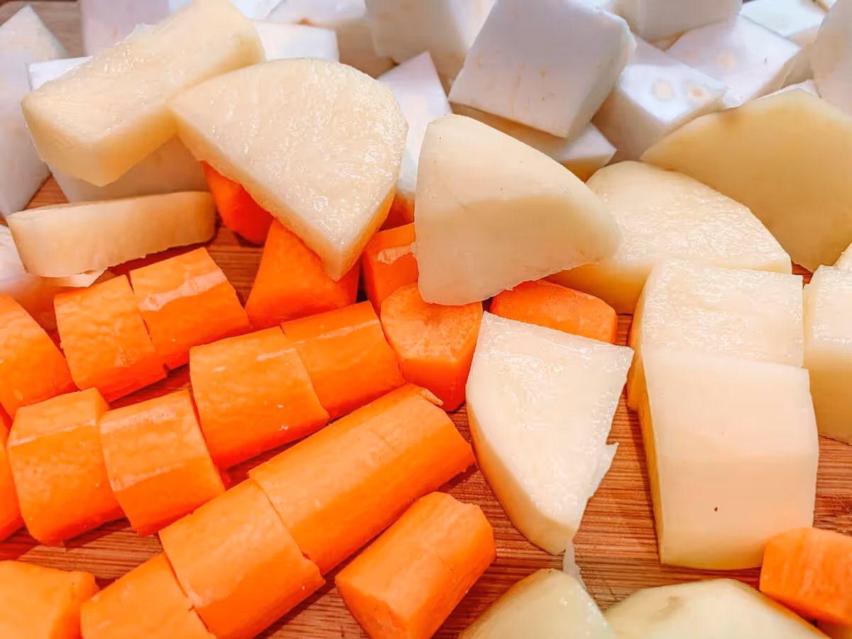 Mother of Grom - Vegan Cowl Veg Prep