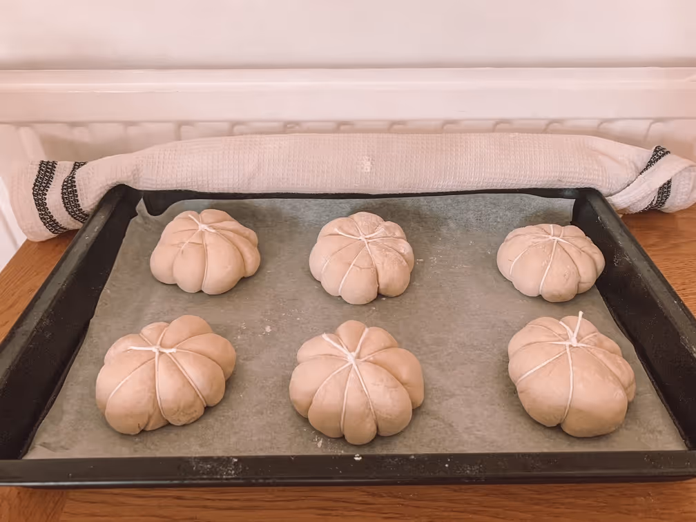 Mother of Grom - Pumpkin Shaped Bread Rolls
