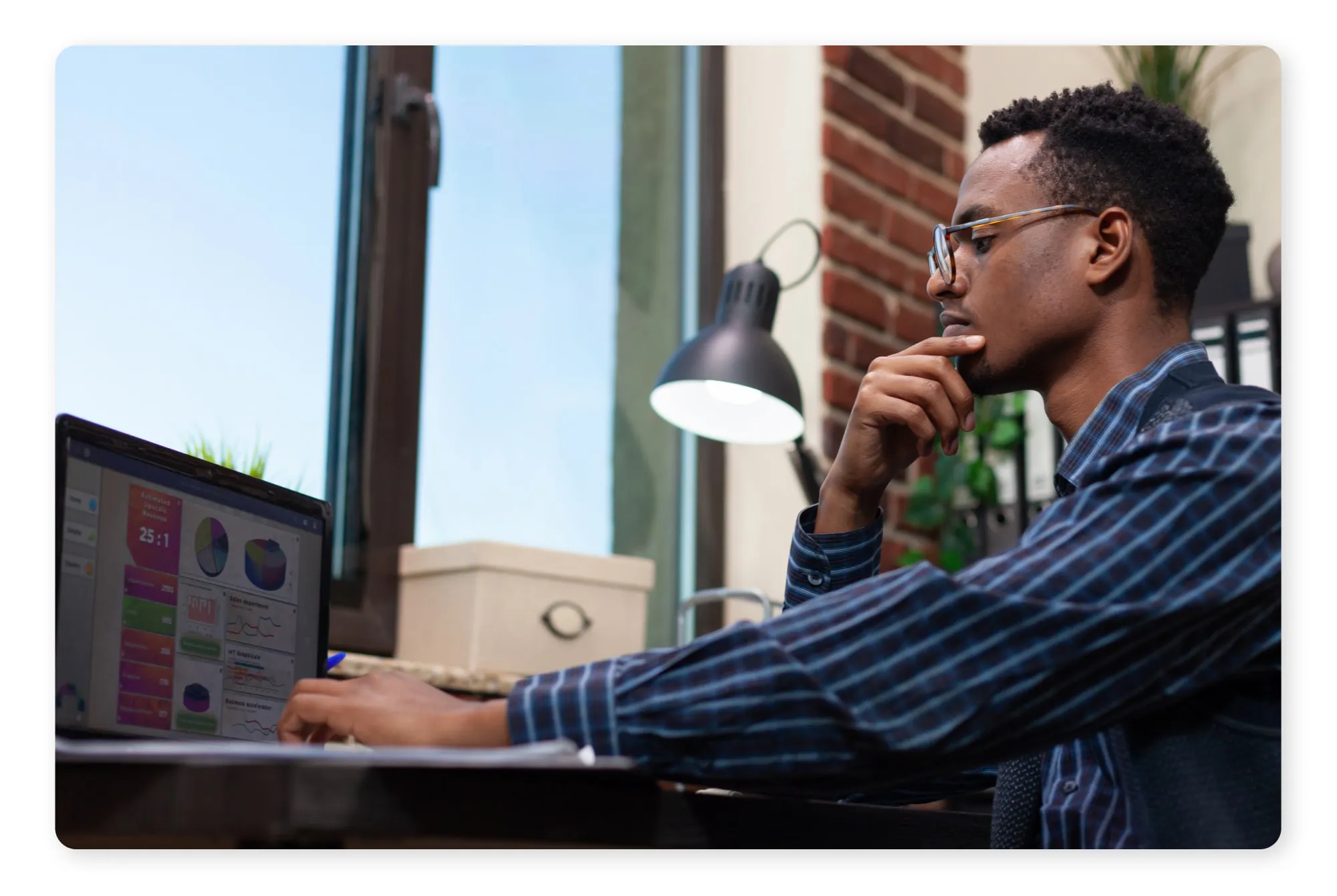 how to choose the right headsho photographer 