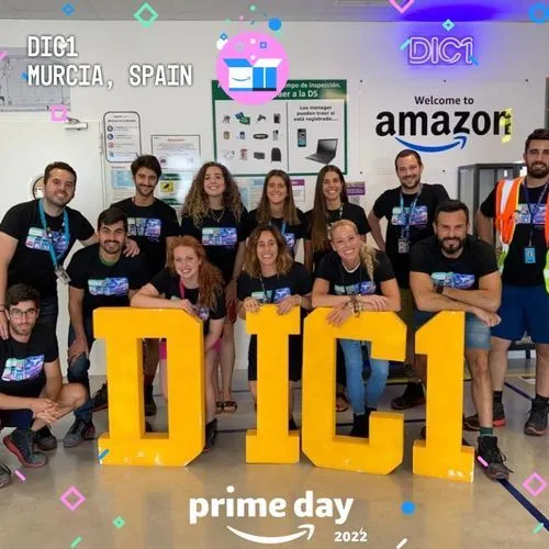 Photo booth snapshot of a warehouse team behind giant DIC1 letters on an Amazon Prime Day 2022 frame from Murcia