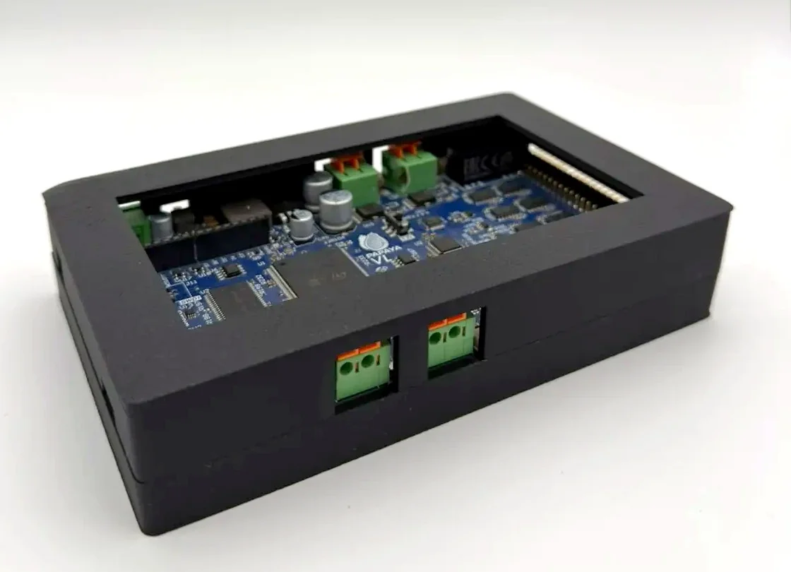 Shanon Papaya controller in black enclosure