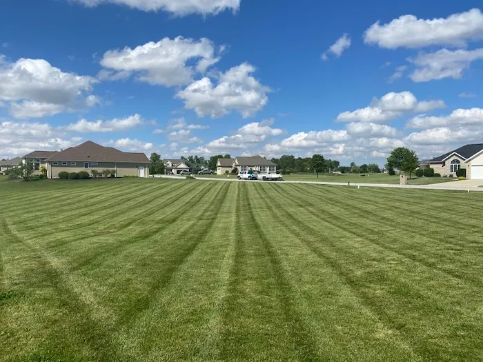Large residential lawn care in Findlay Ohio.