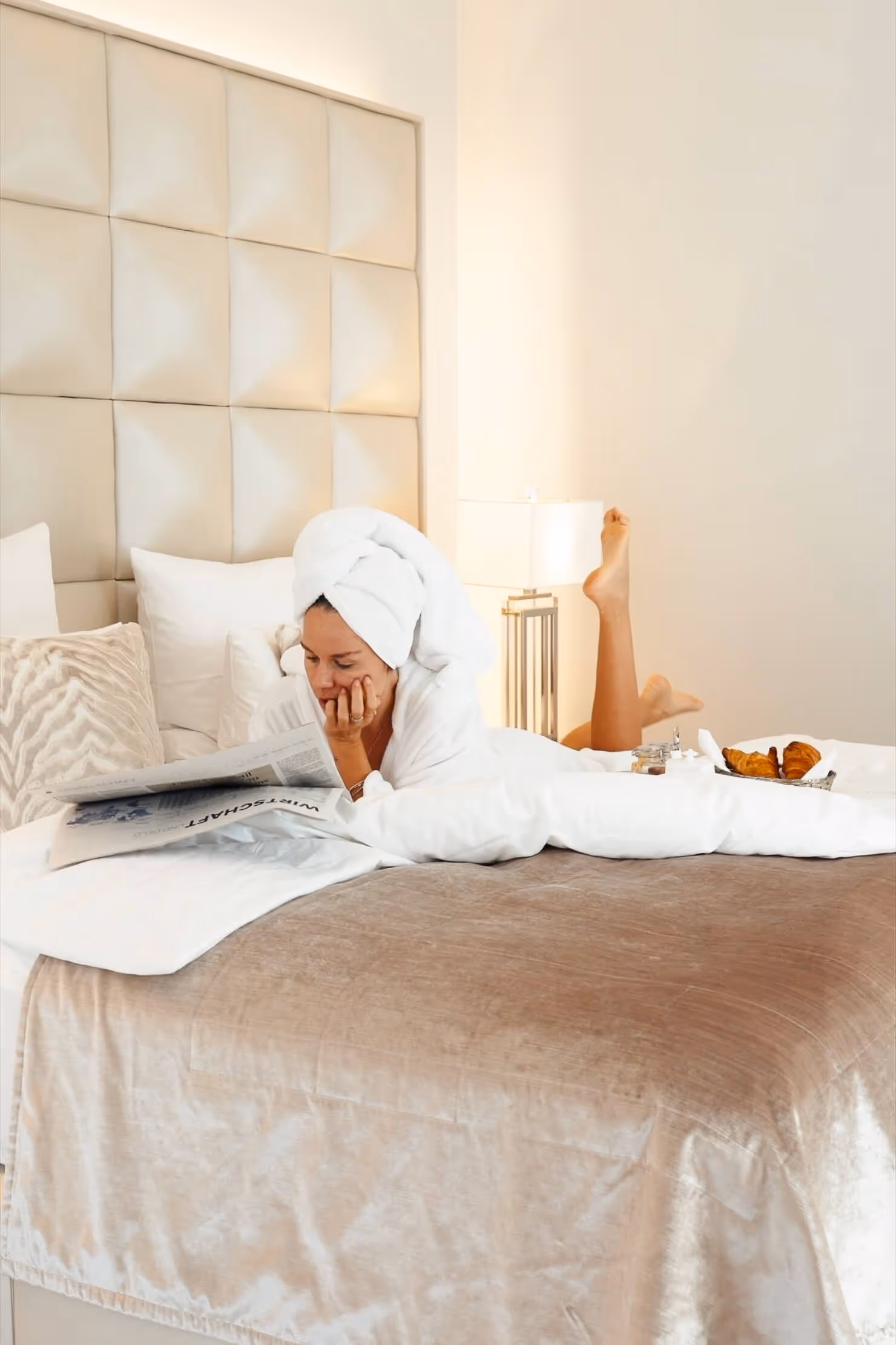 Ein entspannter Tag im Bett | © Villa Contessa - 5 Sterne Superior Hotel & Spa Resort