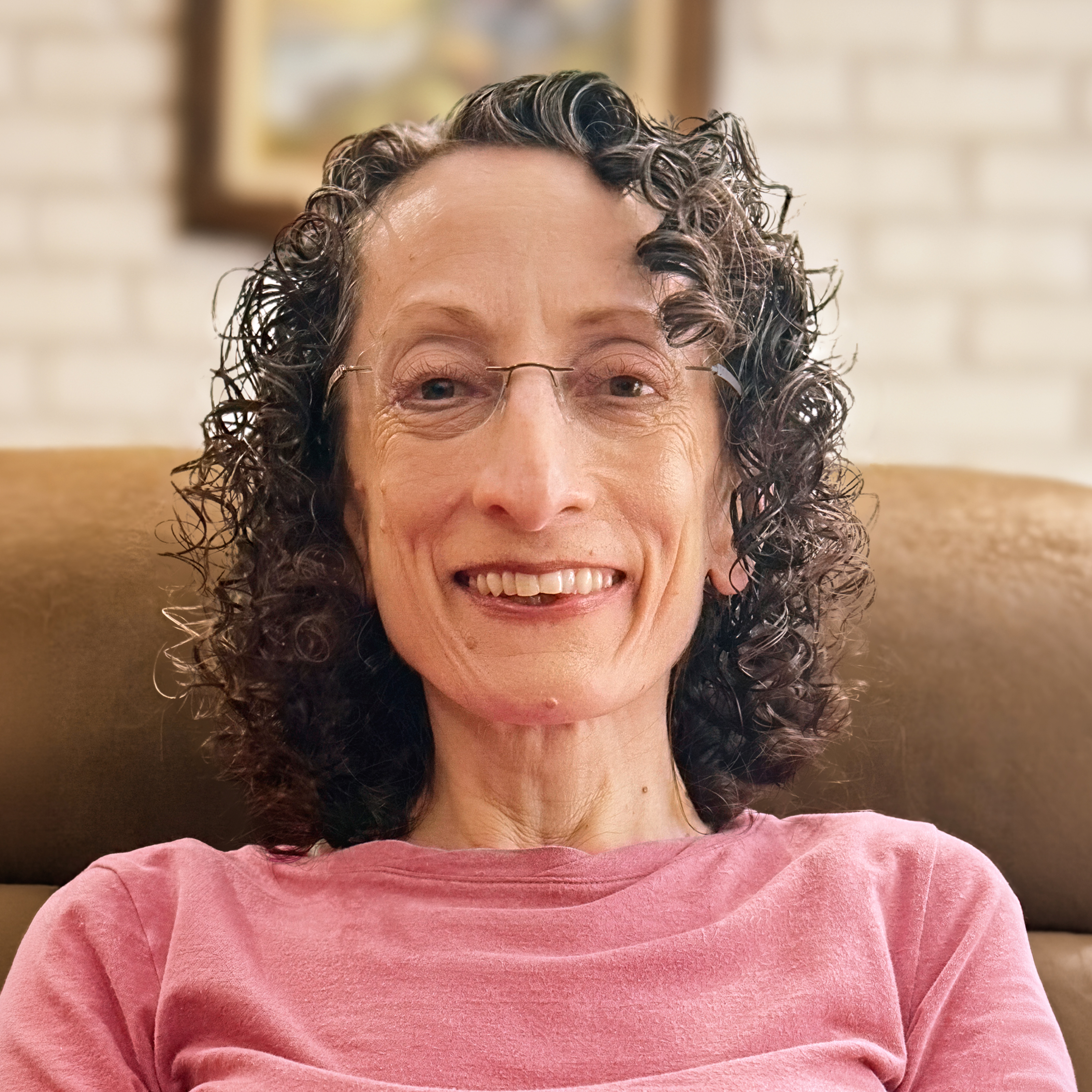 Photograph of Roxanne Shakoori, Licensed Clinician