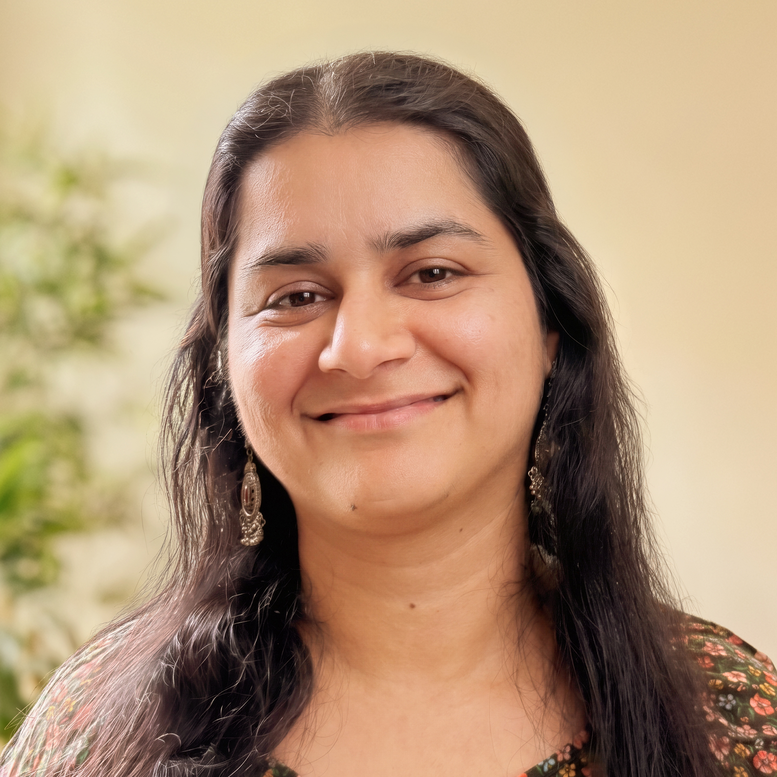 Photograph of Kuldeep Kaur, Licensed Clinician