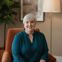 Photograph of Leslie O'Neill, Licensed Clinician