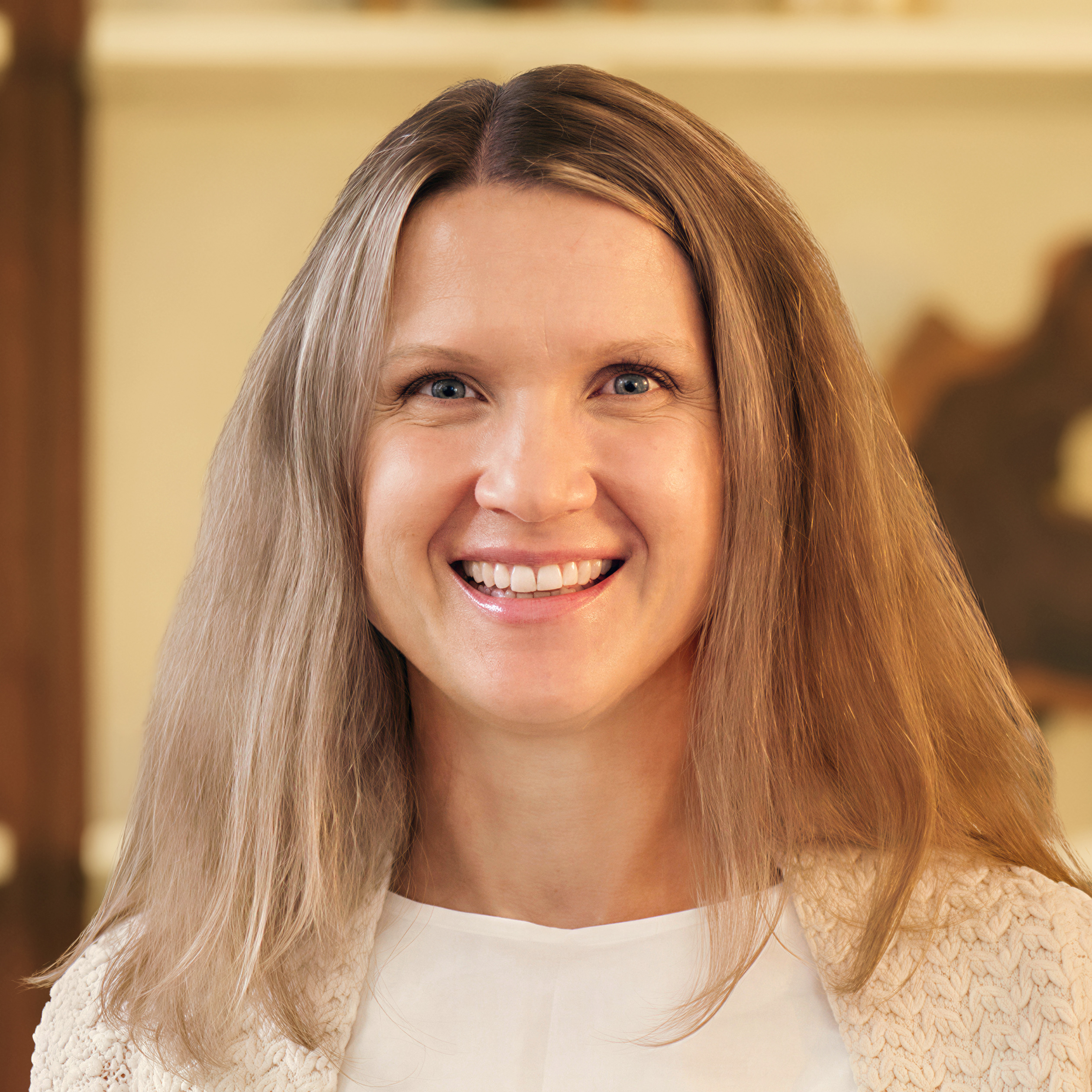 Photograph of Iryna Aronov, Licensed Clinician