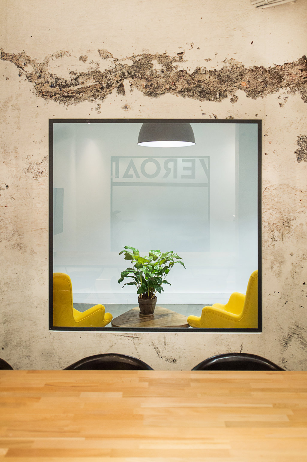 Bureaux contemporains, lignes épurées et lumière naturelle — Ever Road