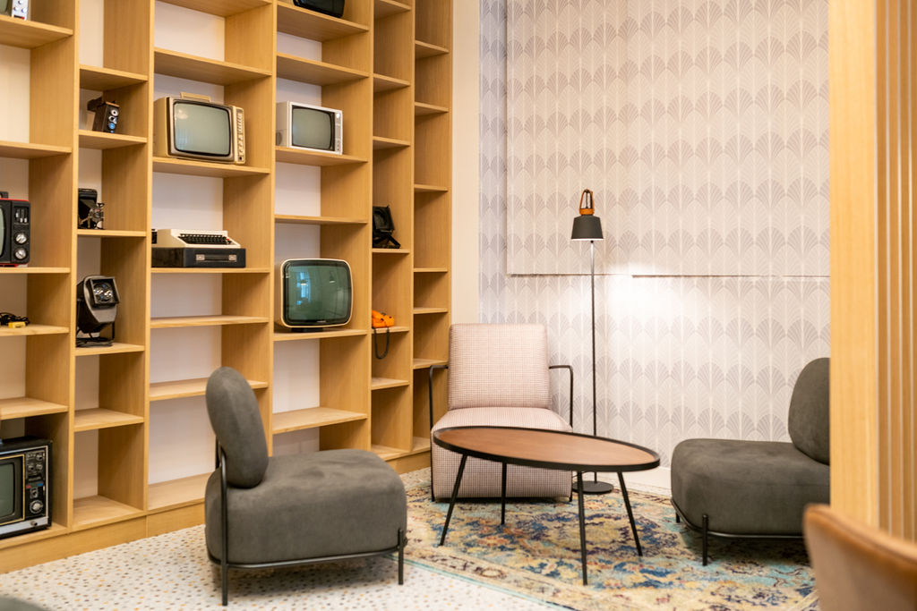 Aménagement de bureaux, perspectives et géométrie du lieu — Mediawan