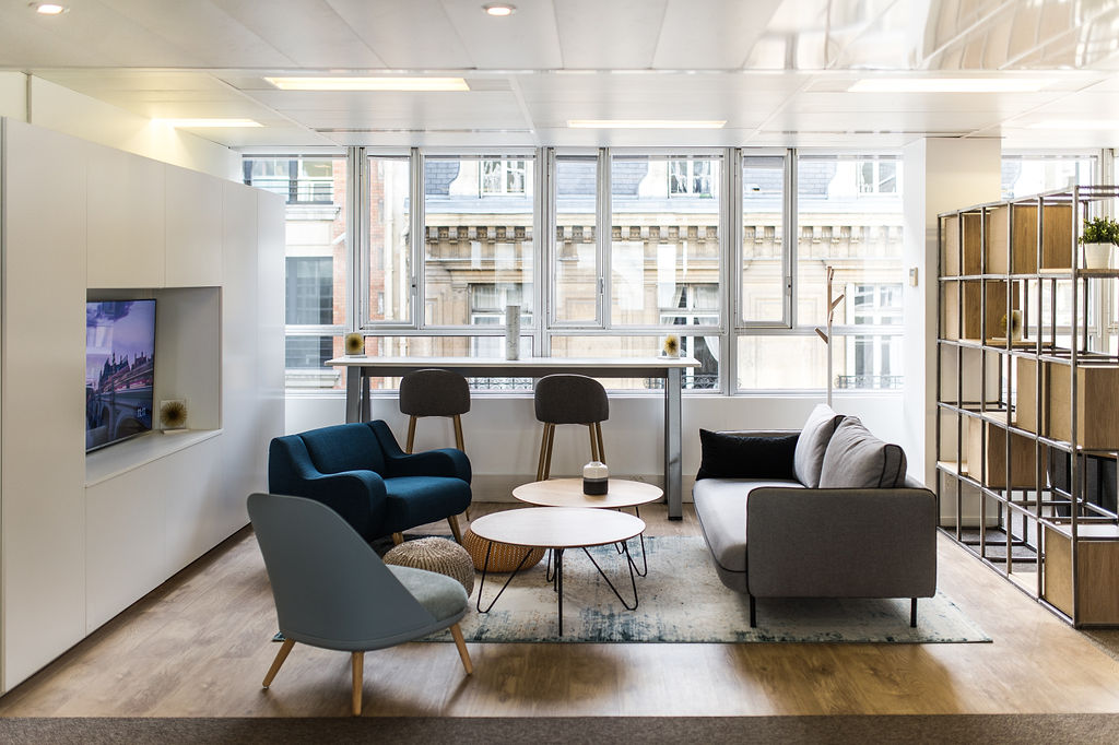 Aménagement de bureaux, perspectives et géométrie du lieu — bureaux de TGS France (photographie de bureaux)