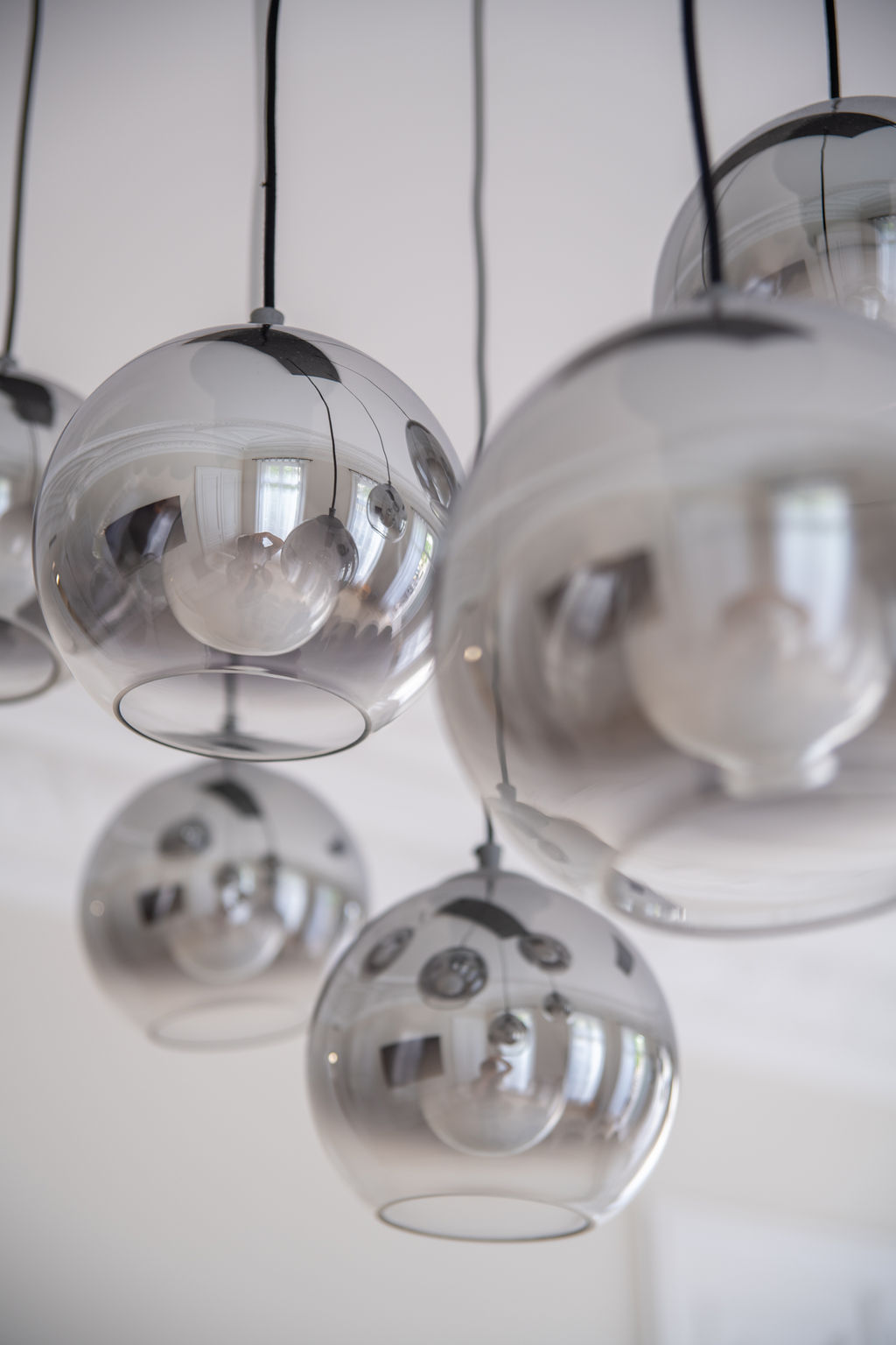 Intérieur de bureaux design, matériaux sobres et tons neutres