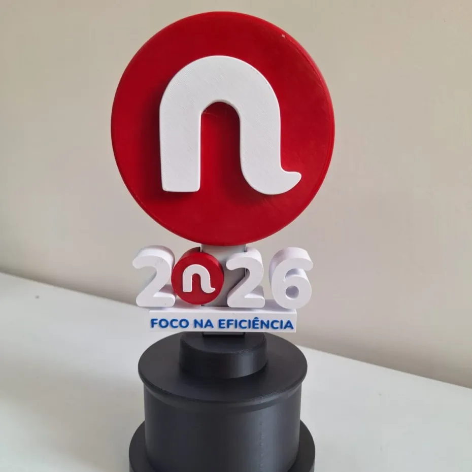 Trofeo y regalo personalizado impreso en 3D 8