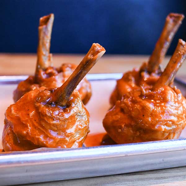 French-cut chicken drummies 