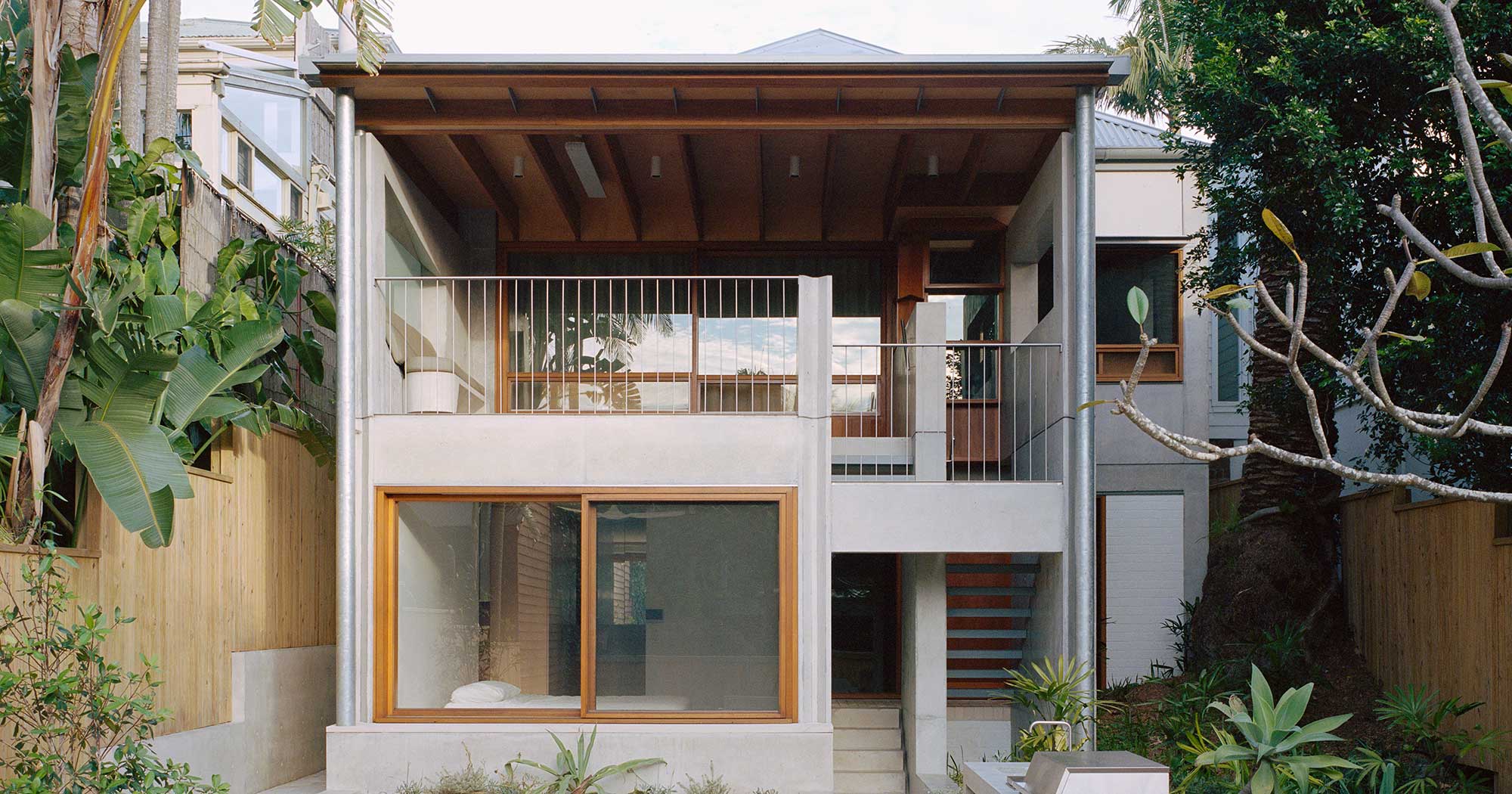 Lee House