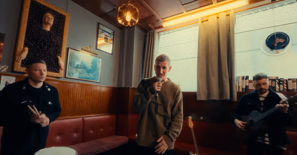 Nathan Evans & The SAINT PHNX Band