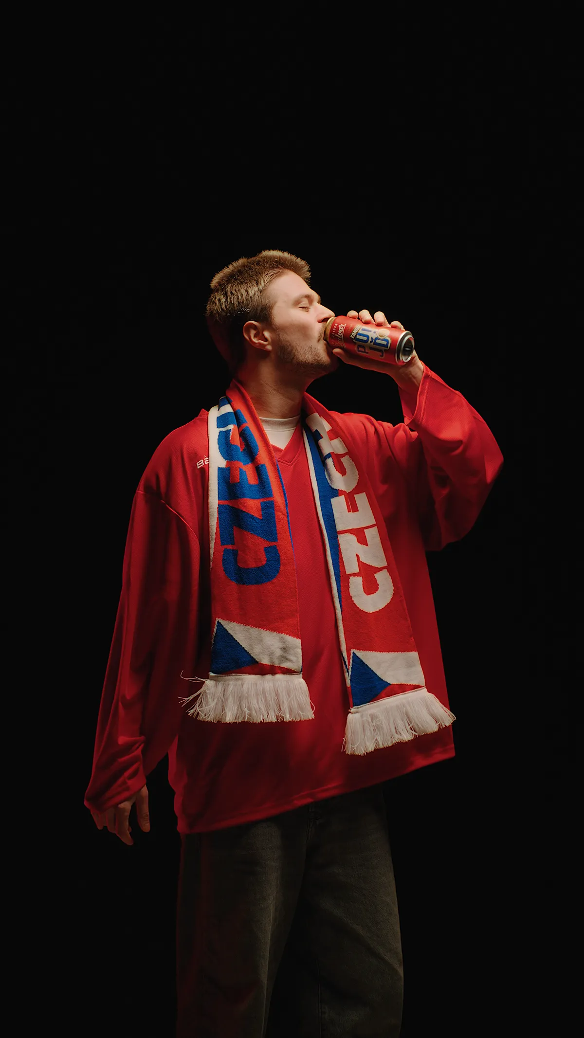 Olympijský fanoušek s limitovanou plechovkou POJĎ