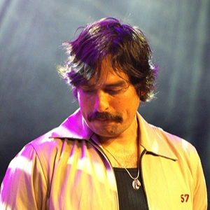 Hermanos Gutierrez live in concert.