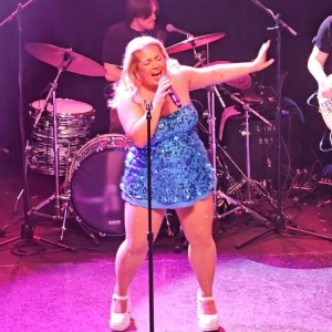 Molly Grace live in concert.