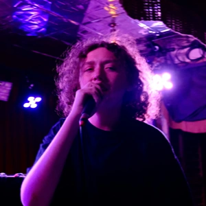 Curtisy live in concert.