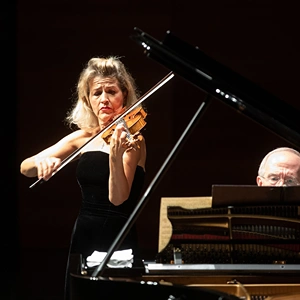 Anne-Sophie Mutter live in concert.