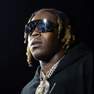 Don Toliver live in concert.