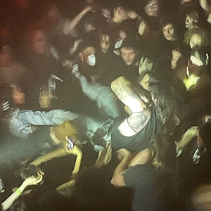Machine Girl live in concert.