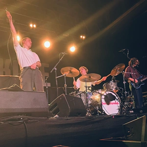 The Royston Club live in concert.