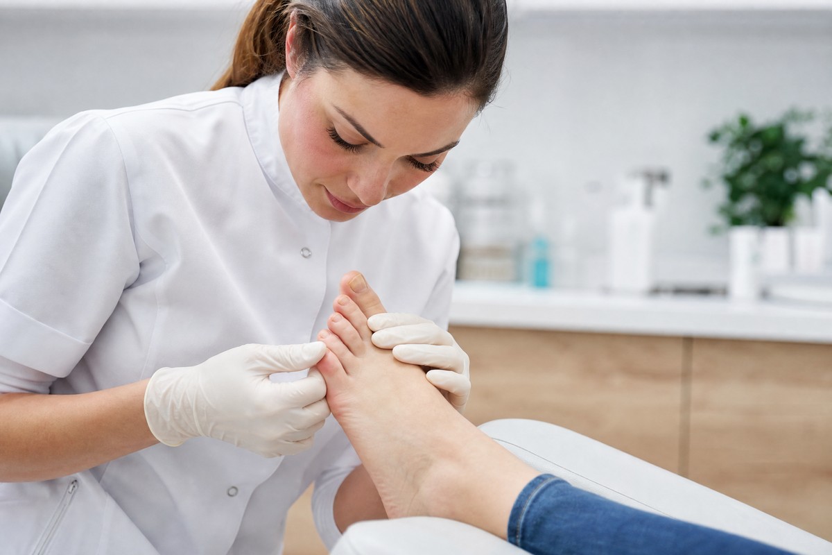 Toenail Fungus and Summer: Why Antioch Residents Should Act Before It Gets Worse
