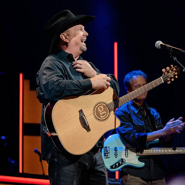 Garth Brooks Surprises Fans Ahead of the Grand Ole Opry’s 100th Anniversary