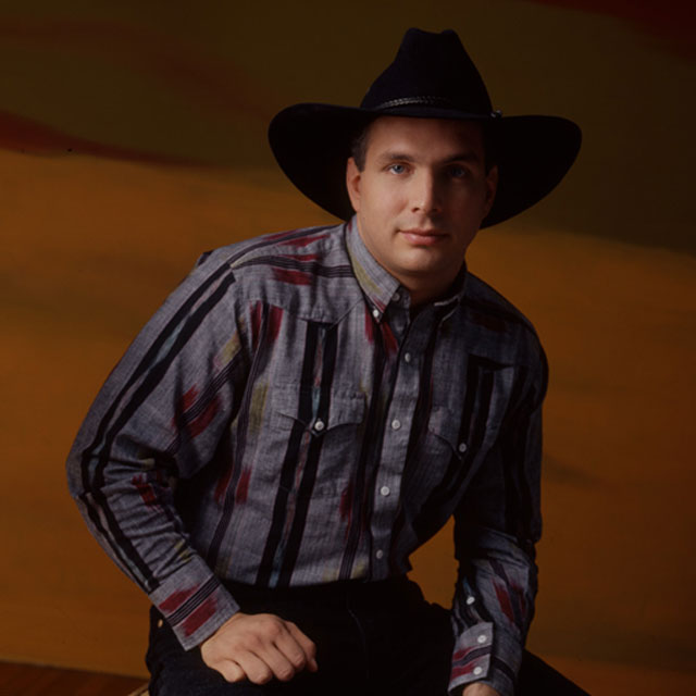 TIMELESS: “Looking Back . . .” Garth Brings Home Six Awards, Including Top Country Video for “The Dance,” at the 1991 Academy of Country Music Awards