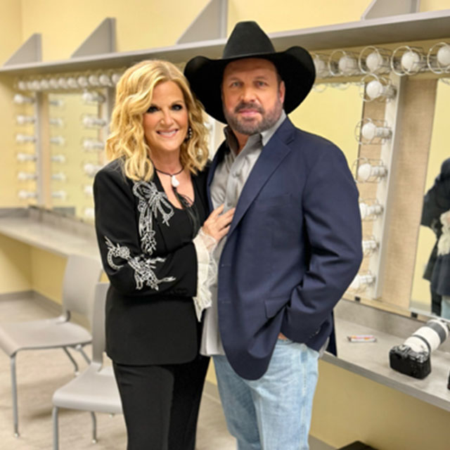 Garth Brooks and Trisha Yearwood Honor Music’s Unsung Heroes at Musicians Hall of Fame Inductions