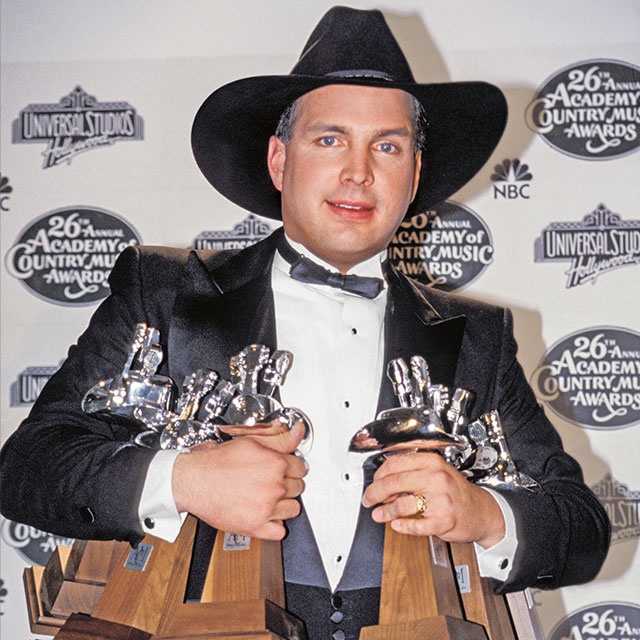 TIMELESS: Garth Brings Home Six Awards, Including Entertainer of the Year, at the 1991 Academy of Country Music Awards