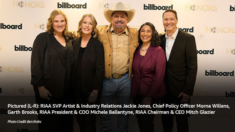 GARTH BROOKS RECEIVES ARTIST OF A LIFETIME AWARD FROM THE RIAA AND IS RECOGNIZED AS THE FIRST AND ONLY ARTIST TO CROSS THE 200 MILLION CERTIFIED ALBUM SALES MARK