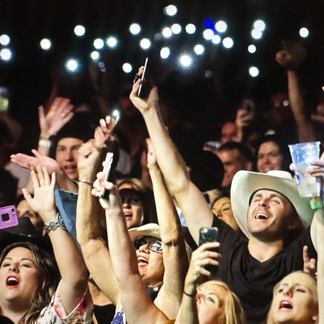 Garth Brooks Believes Country Music Audiences Deserve the Best Technology on the Road