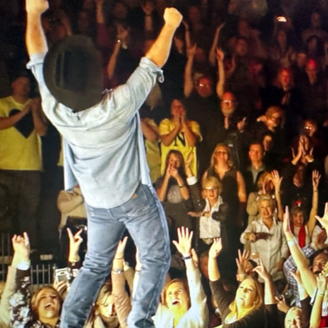 Garth Brooks Tells Indianapolis More Tickets Are Coming – And How To Get Them