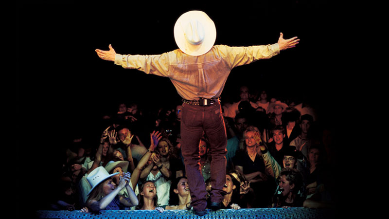 Garth Brooks: Sweet Home Chicago!