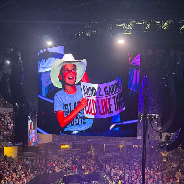 Garth Brooks Has a Promise to Keep in Chicago