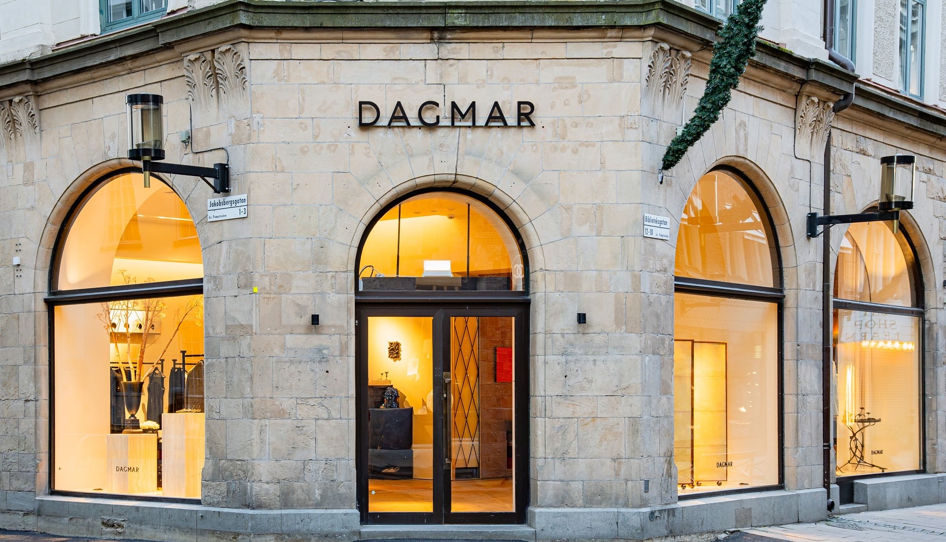 jeanerica flagship in stockholm