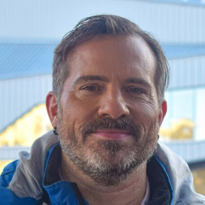 Portrait of the reviewer