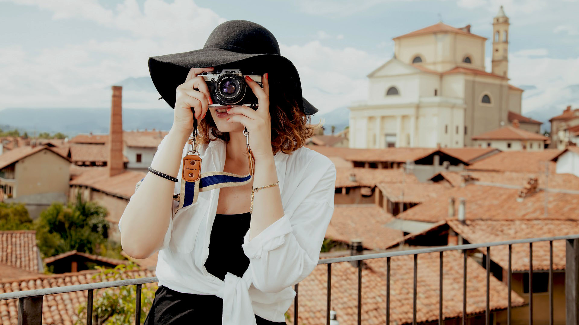 Article Background Image