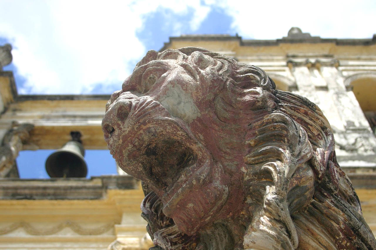 Imagem da estátua da Catedral de León